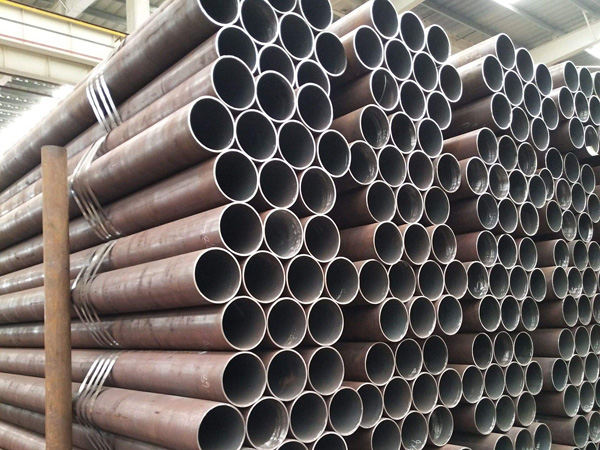 10CrMo910合金钢管当淬火温度低于1200℃时，淬火时的二次硬化条件不显着